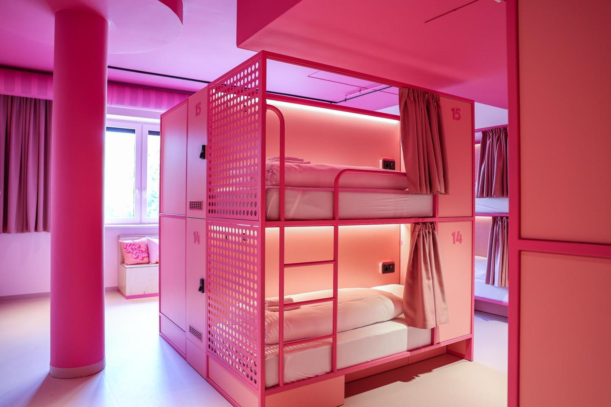 Bunks At Rode Hostal Oslo