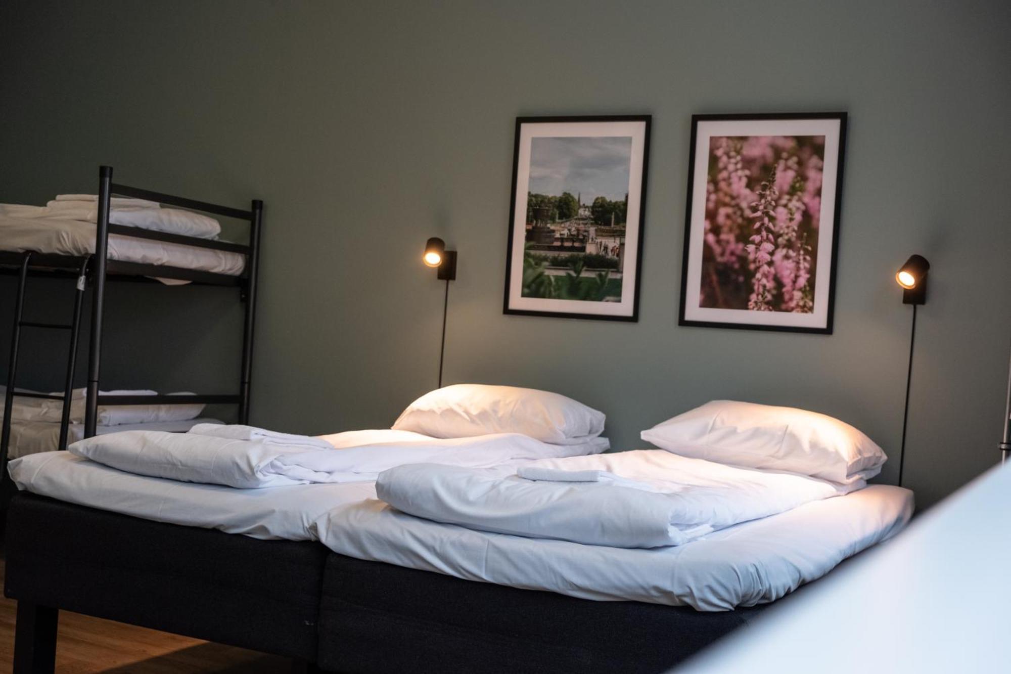 Bunks At Rode Hostal
